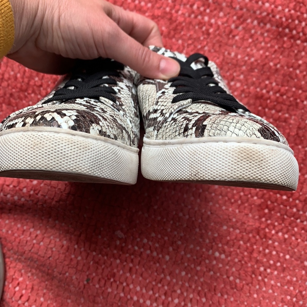 Kenneth Cole KAM SNAKE PRINT LEATHER SNEAKER - Picture 11 of 14